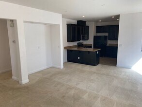 1016 Via Gallia St in Henderson, NV - Building Photo - Building Photo