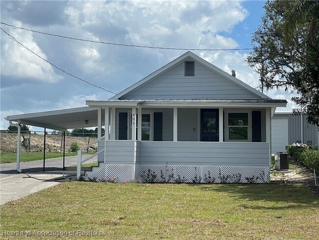 405 W Lake Isis Ave in Avon Park, FL - Building Photo - Building Photo