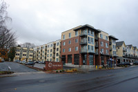 North Main Village in Milwaukie, OR - Foto de edificio - Building Photo