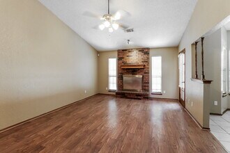 2600 Amy Ct in Moore, OK - Building Photo - Building Photo