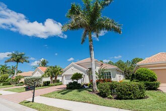 14467 Manchester Dr in Naples, FL - Building Photo - Building Photo