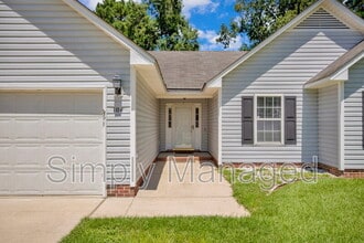 104 Stockade Ct in Raeford, NC - Building Photo - Building Photo