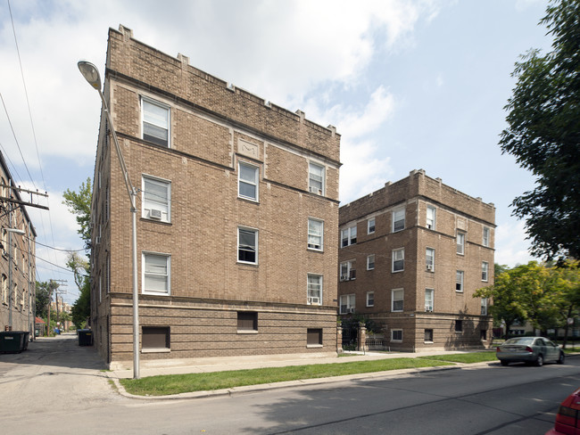 4902 N Christiana Ave in Chicago, IL - Building Photo - Building Photo