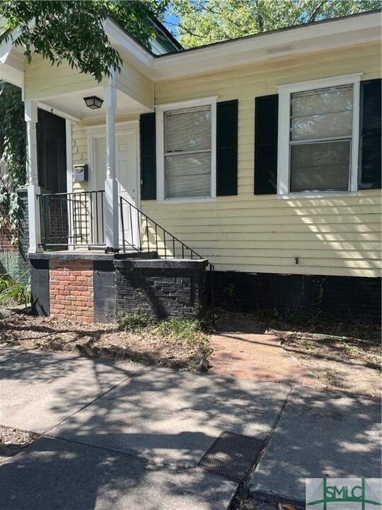 513 W 40th St in Savannah, GA - Building Photo