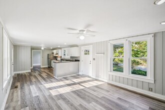 614 Spring St in Villa Rica, GA - Building Photo - Building Photo