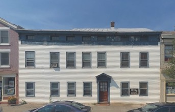 205-207 Warren St in Hudson, NY - Building Photo - Building Photo