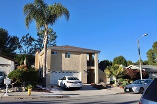 4268 Silverado Dr in Thousand Oaks, CA - Building Photo