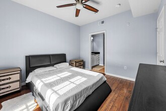 501 Knights Run Ave in Tampa, FL - Building Photo - Building Photo