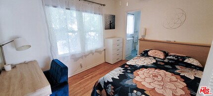 7925 Norton Ave in West Hollywood, CA - Building Photo - Building Photo