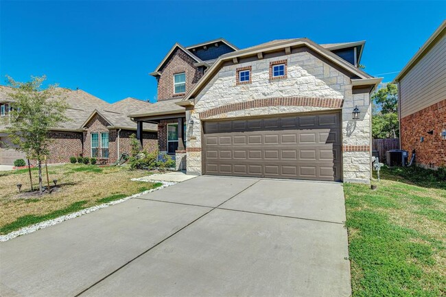 2293 Garden Square Path in Spring, TX - Foto de edificio - Building Photo