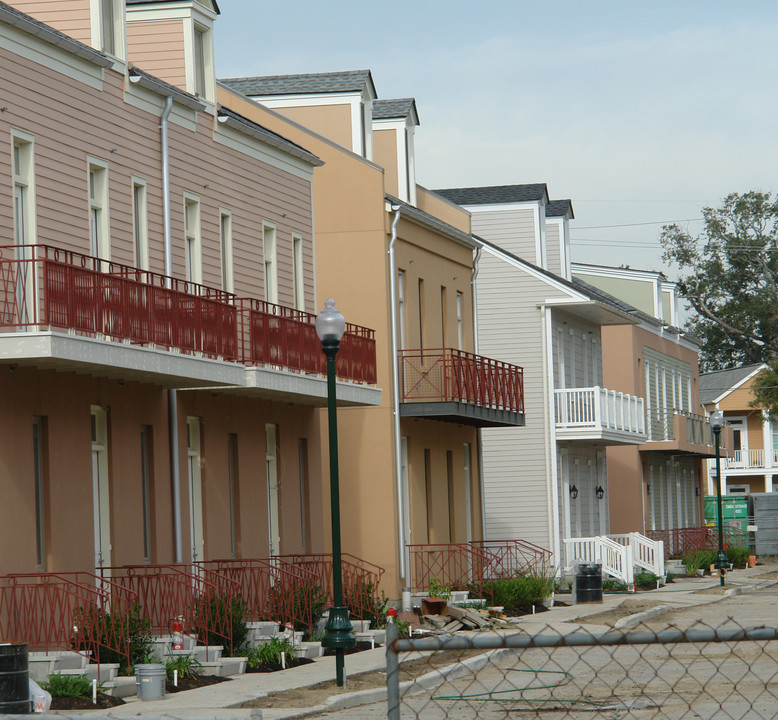 723 Adele Dr in New Orleans, LA - Foto de edificio