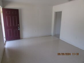 17 Dixie Dr in Sumter, SC - Building Photo - Building Photo