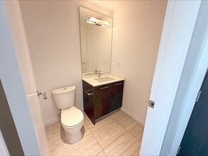 97 W Georgia St in Vancouver, BC - Building Photo - Building Photo