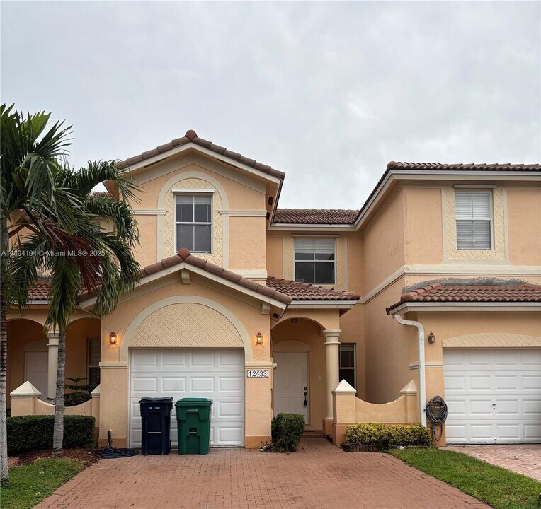 12433 SW 125th Terrace in Miami, FL - Building Photo