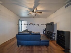 5135 N 10th St in Phoenix, AZ - Foto de edificio - Building Photo