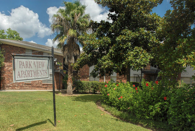 Parkview Apartments Townhomes in Rosenberg, TX - Foto de edificio - Building Photo