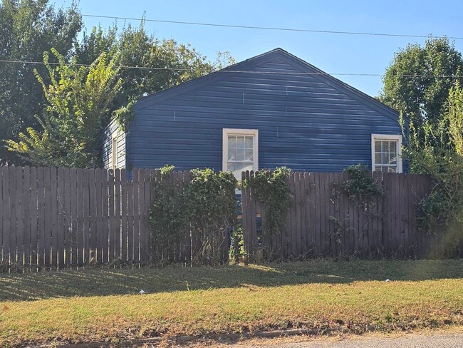3100 NW 33rd St in Oklahoma City, OK - Building Photo - Building Photo