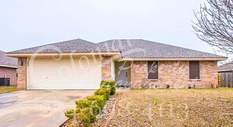 310 Sims Ridge Dr in Nolanville, TX - Building Photo