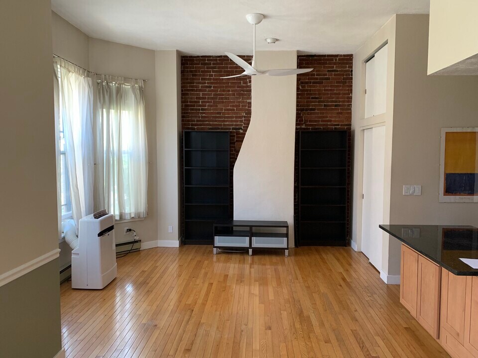 312 Columbus Ave, Unit 5 in Boston, MA - Foto de edificio