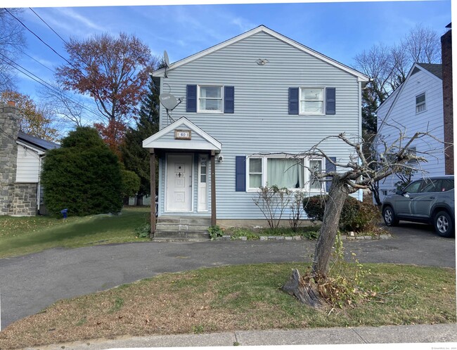 property at 60 Cumberland Dr