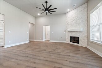 7006 Orange Ave in Bentonville, AR - Building Photo - Building Photo