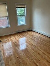 48 7th St, Unit unit 1 in Cambridge, MA - Foto de edificio - Building Photo