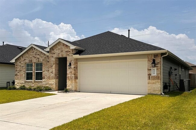8418 Kokernot Ln in Rosharon, TX - Building Photo - Building Photo