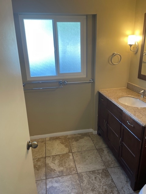 2555 Gum Tree Ln in Fallbrook, CA - Foto de edificio - Building Photo