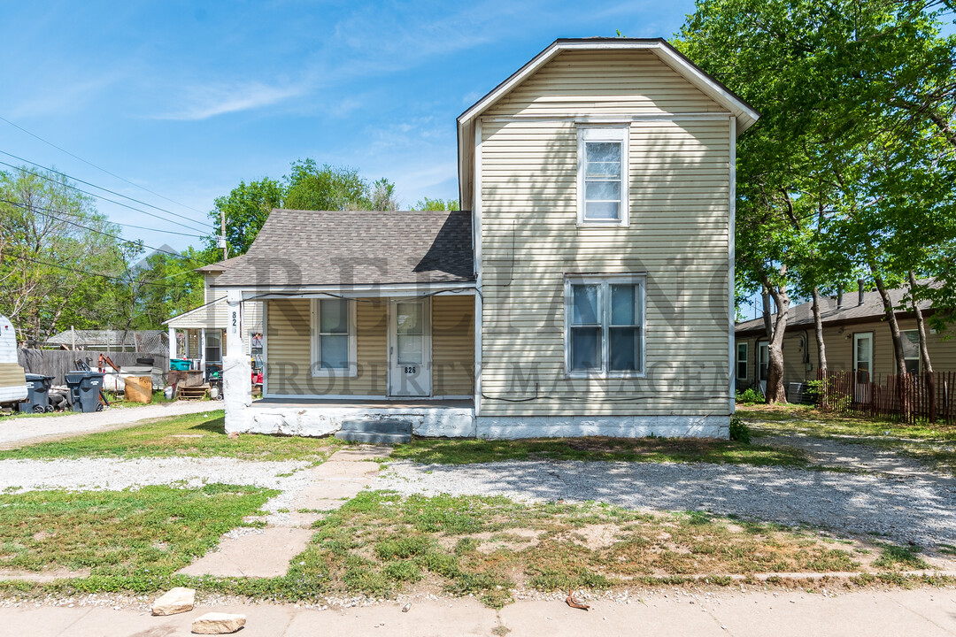 826 W Mentor St in Wichita, KS - Building Photo