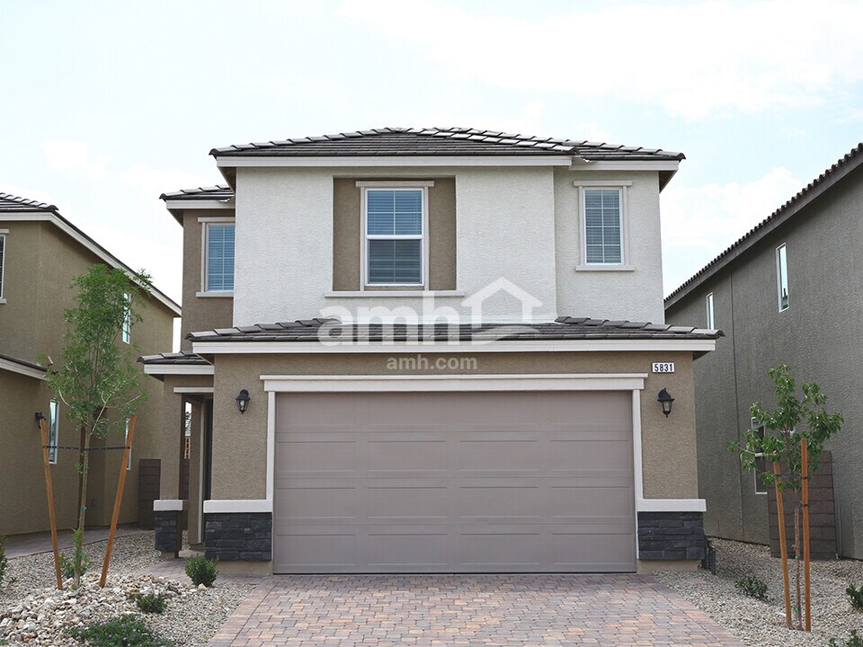 5858 Casterly Rock St in Las Vegas, NV - Building Photo