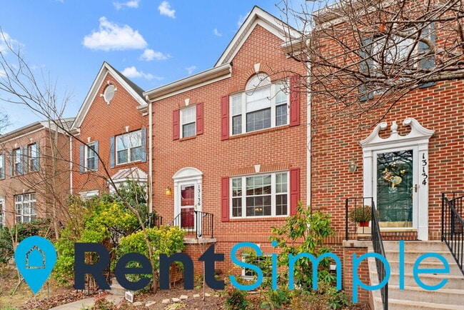 13136 Ashnut Ln in Herndon, VA - Building Photo - Building Photo