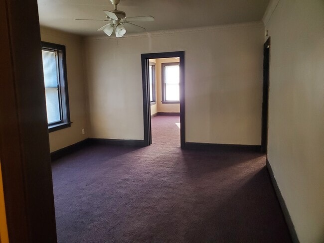 1016 W 70th St, Unit #1W