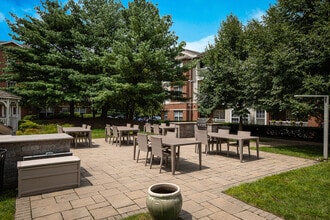 Highlands at Westwood in Westwood, NJ - Building Photo - Building Photo