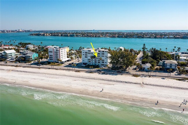 403 Gulf Way in St Pete Beach, FL - Building Photo - Building Photo