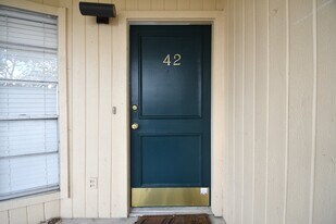 800 Post Oak Blvd in Houston, TX - Building Photo