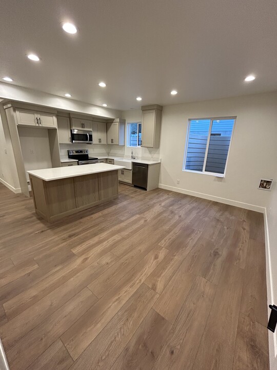 466 N 650 E in Springville, UT - Foto de edificio