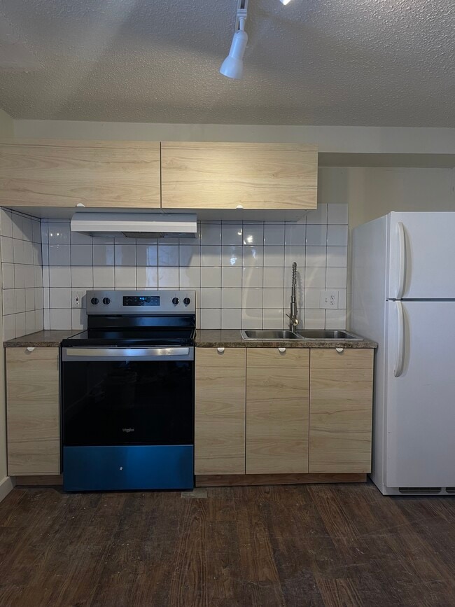 815 N Pleasant St in Springdale, AR - Building Photo - Building Photo