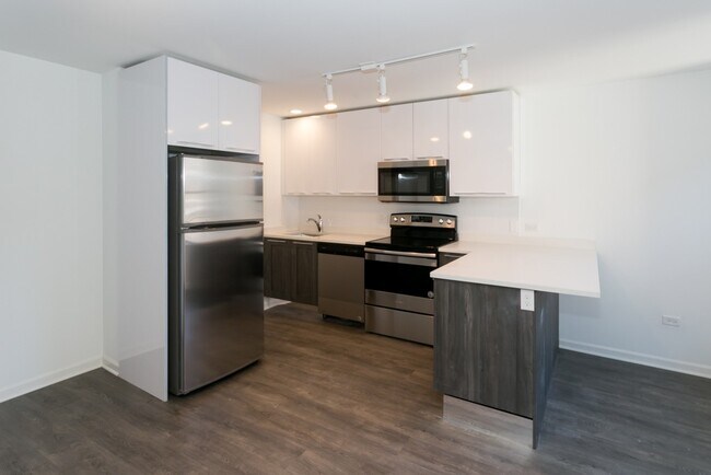 940 W Winona St in Chicago, IL - Foto de edificio - Building Photo