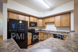 457 Woodbark Ct in Mauldin, SC - Foto de edificio - Building Photo