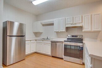 7101 Joy St in Pensacola, FL - Building Photo - Building Photo