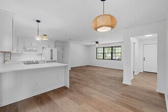 10115 County Rd 13 N in St. Augustine, FL - Building Photo - Building Photo