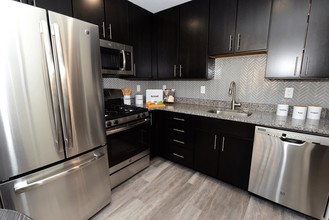 Sun Valley at Florham Park in Florham Park, NJ - Building Photo - Building Photo
