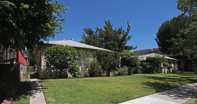 1019-1023 E Spazier Ave in Burbank, CA - Foto de edificio - Building Photo