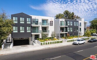 11445 Riverside Dr in Los Angeles, CA - Building Photo