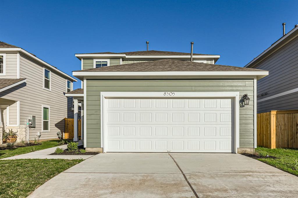 8305 Haflinger Dr in Austin, TX - Building Photo