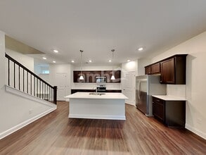 7425 Garrett Ct in Charlotte, NC - Building Photo - Building Photo