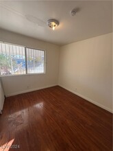 5104 Del Rey Ave in Las Vegas, NV - Building Photo - Building Photo