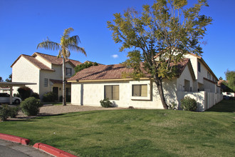 Sonoma Village in Chandler, AZ - Building Photo - Building Photo