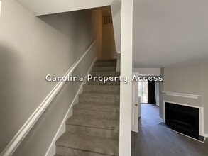 2712 Stewart Dr in Raleigh, NC - Building Photo - Building Photo