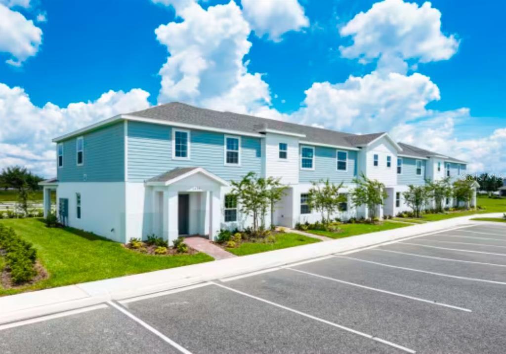 1108 Sand Torch Cir in Davenport, FL - Building Photo